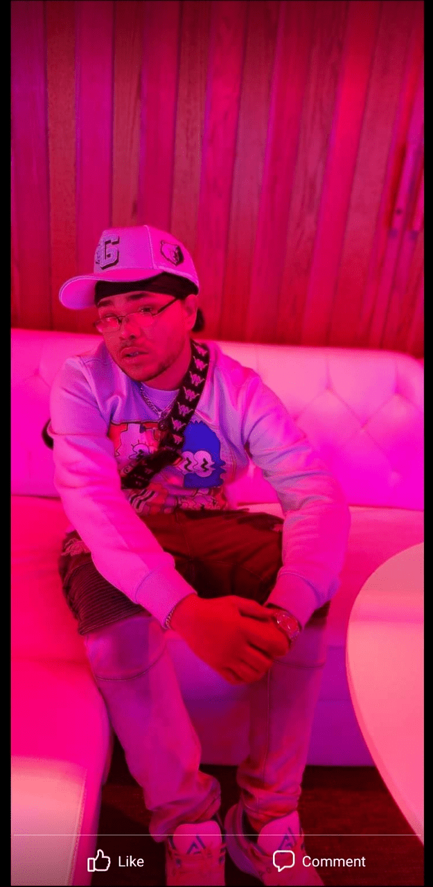 Iowa rapper (young sayce )@No mercy photo shoot - StrawPoll