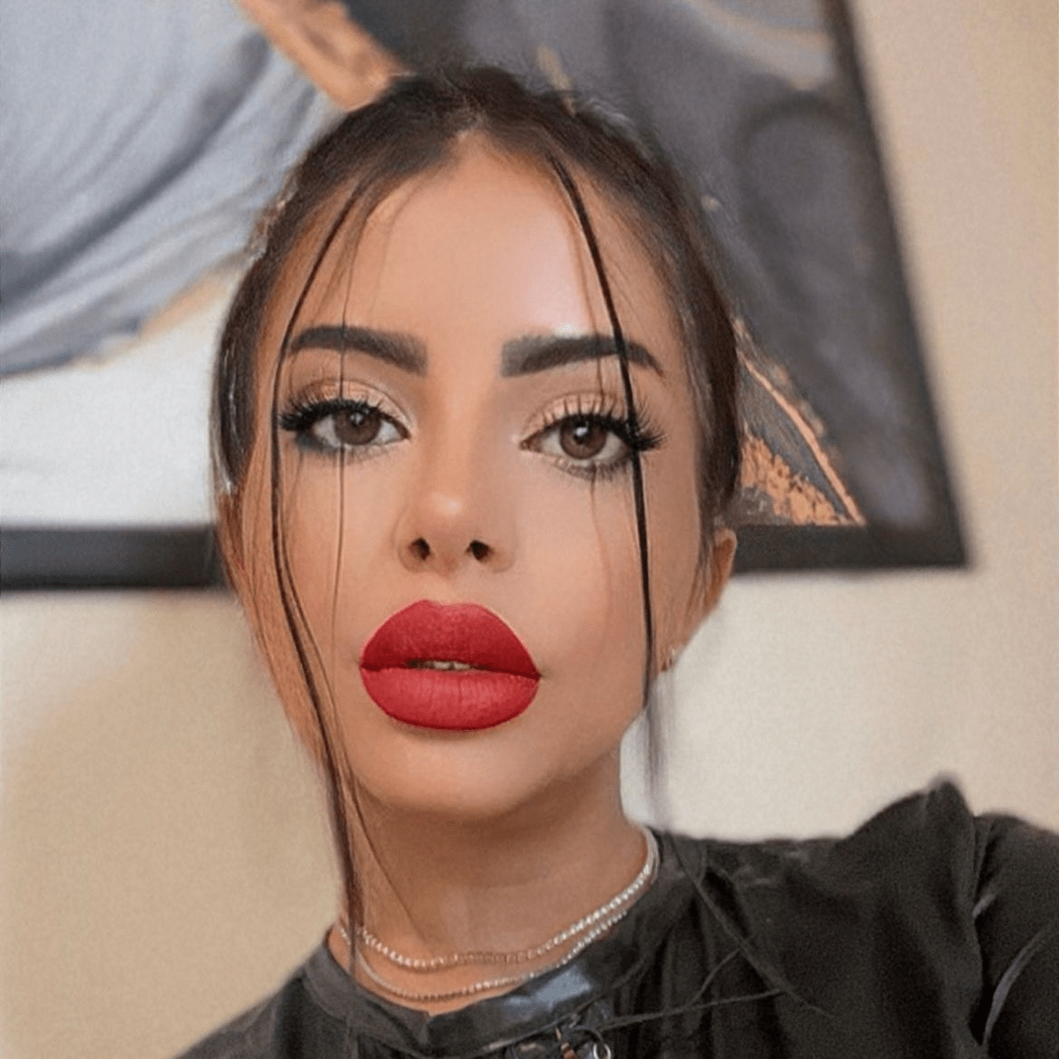 Cu cine vreți content? - StrawPoll.com